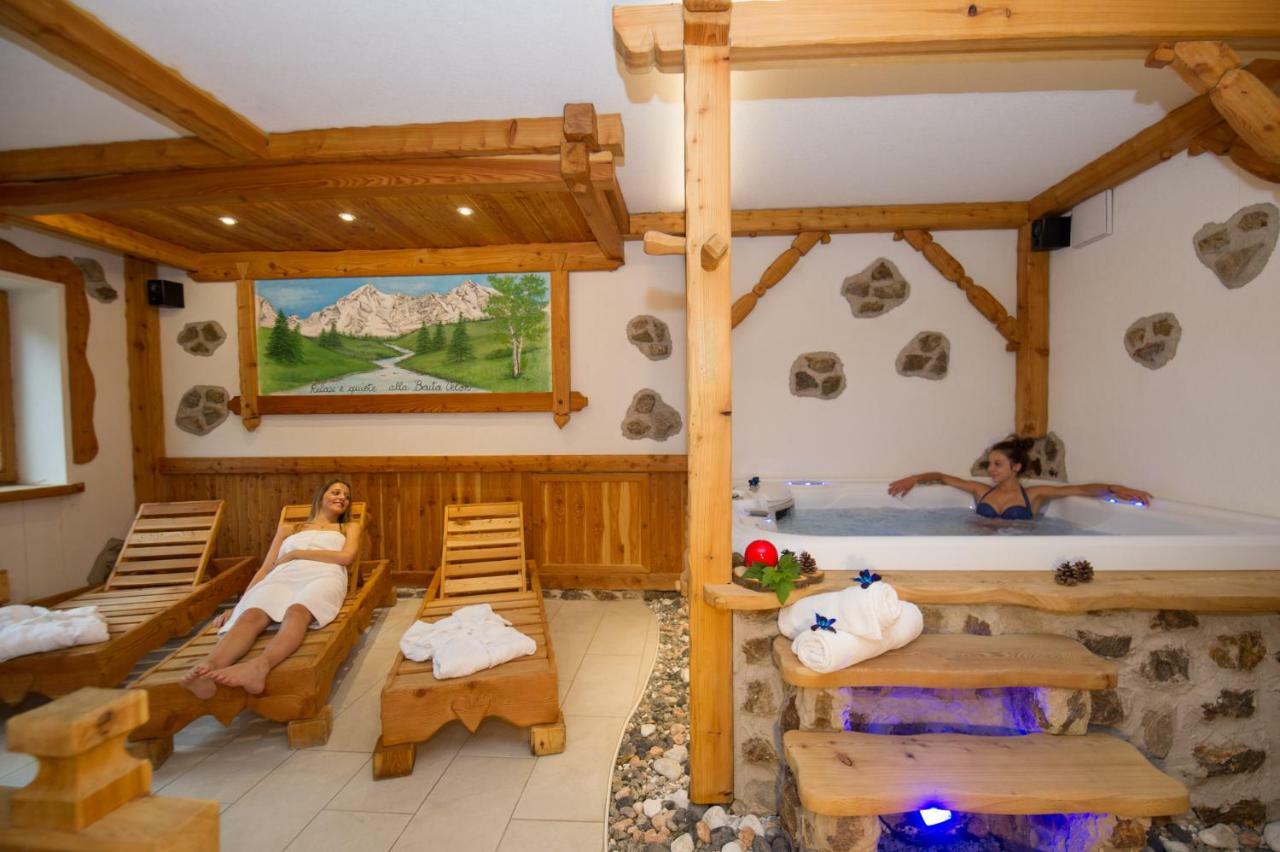 Baita Velon Vermiglio Bagian luar foto